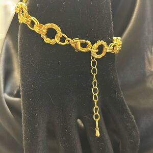 Gold Circle Bracelet